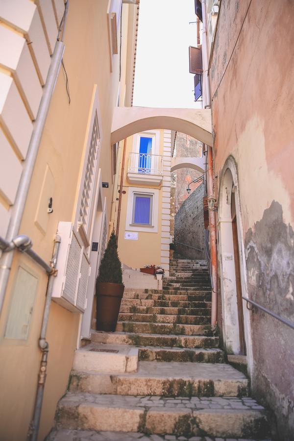 Il Viaggiatore Gaeta Medievale B&B 外观 照片